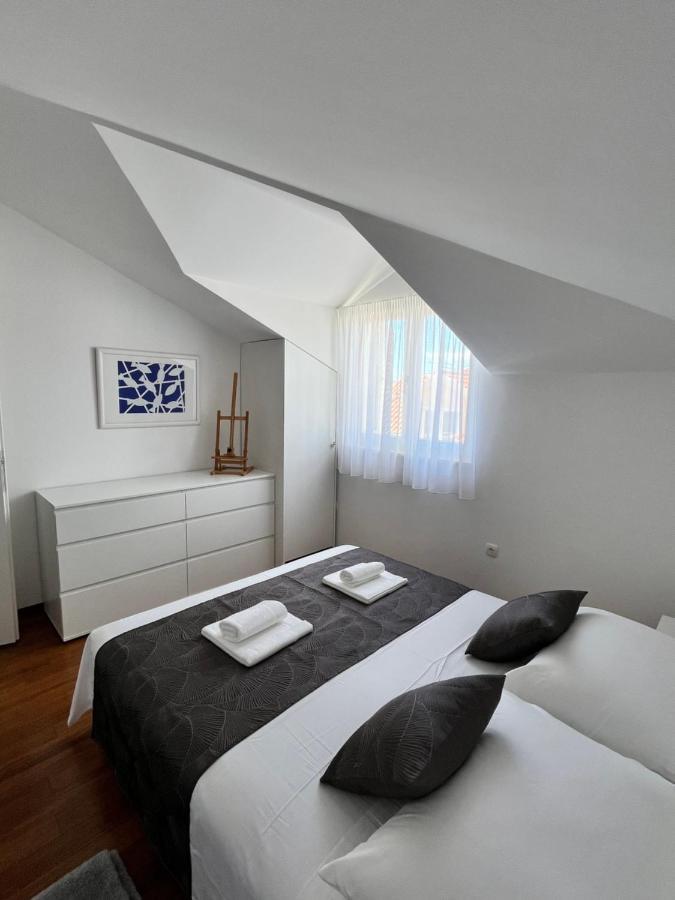 Sky - Beautiful Rooftop Apartment With Shared Pool Split Exterior foto